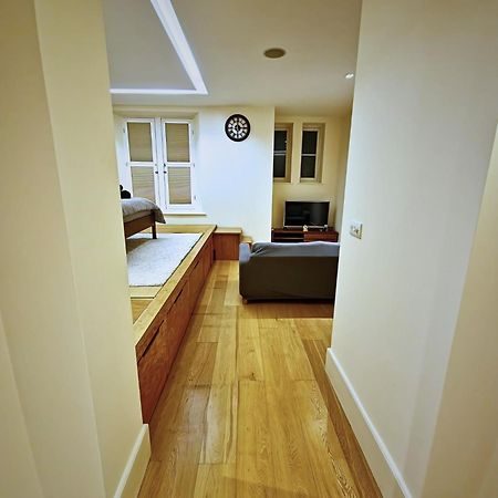 Wood Studio Flat Apartment London Bagian luar foto